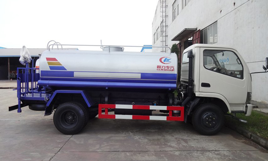 東風小卡5噸灑水車圖片