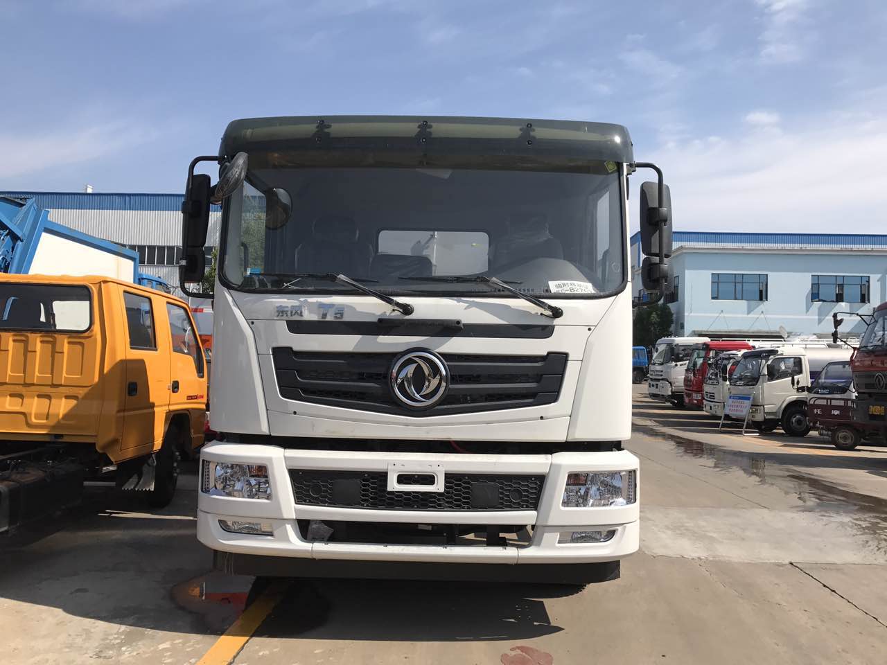 東風153灑水車︱15噸灑水車圖片