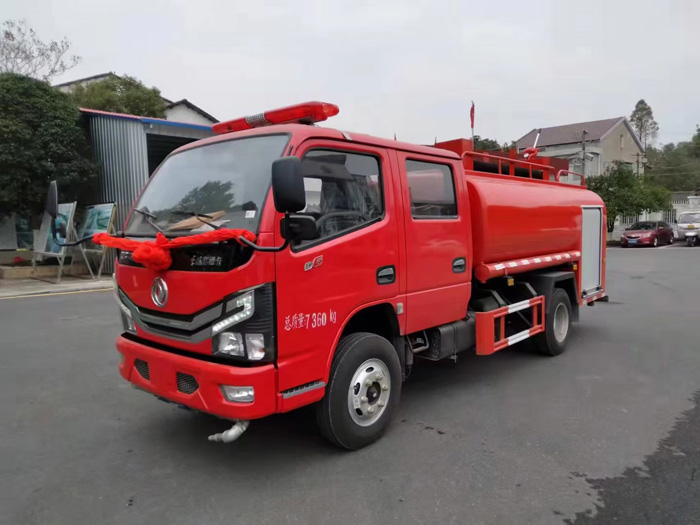 5噸消防灑水車價格_民用小型消防車_1.5-3.5噸水罐消防車現車價格
